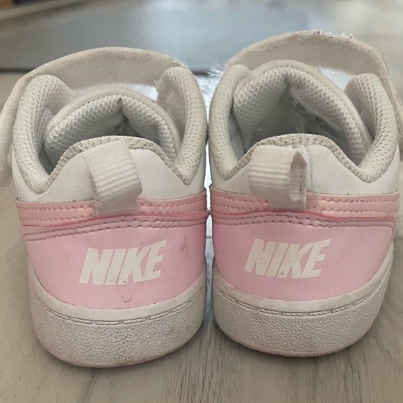 GUC Nike Court Borough Low Sneakers - Picture 5 of 5